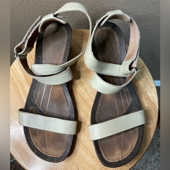 Teva Cabrillo Light Green Strappy Leather Cork Wedge Sandals Women’s 9.5 - Picture 14 of 15